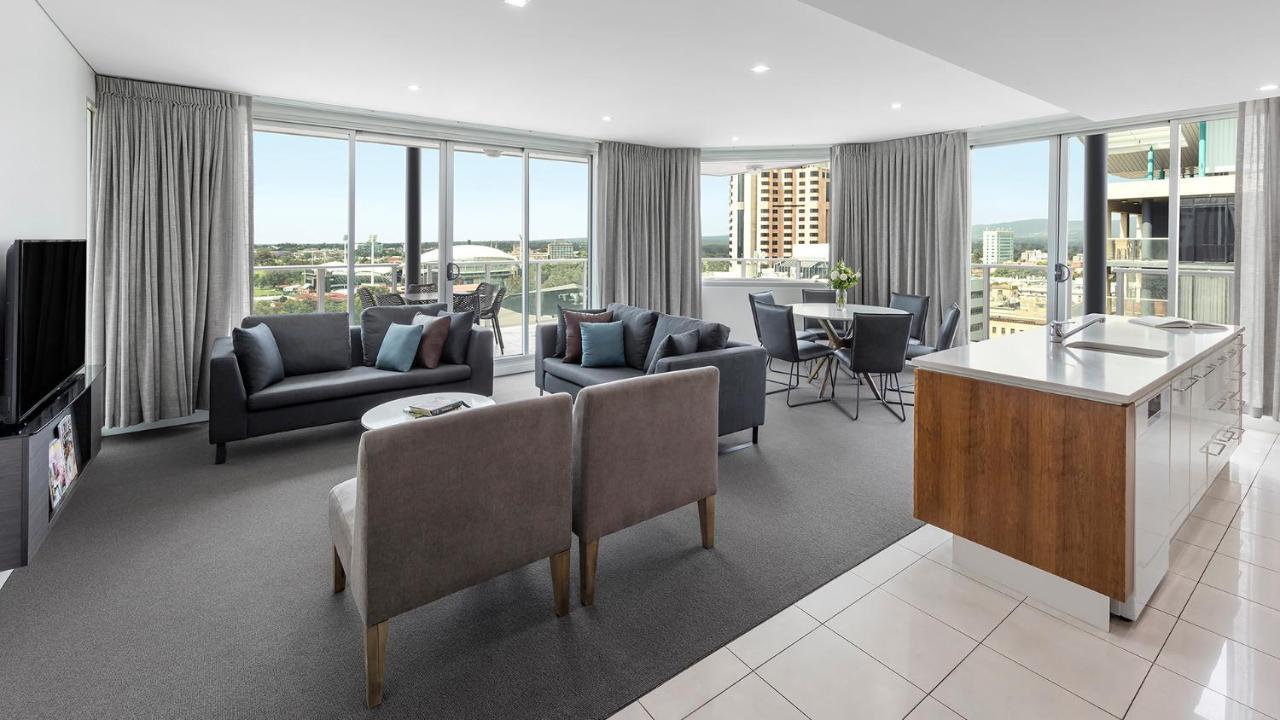 Oaks Adelaide Embassy Suites Eksteriør bilde