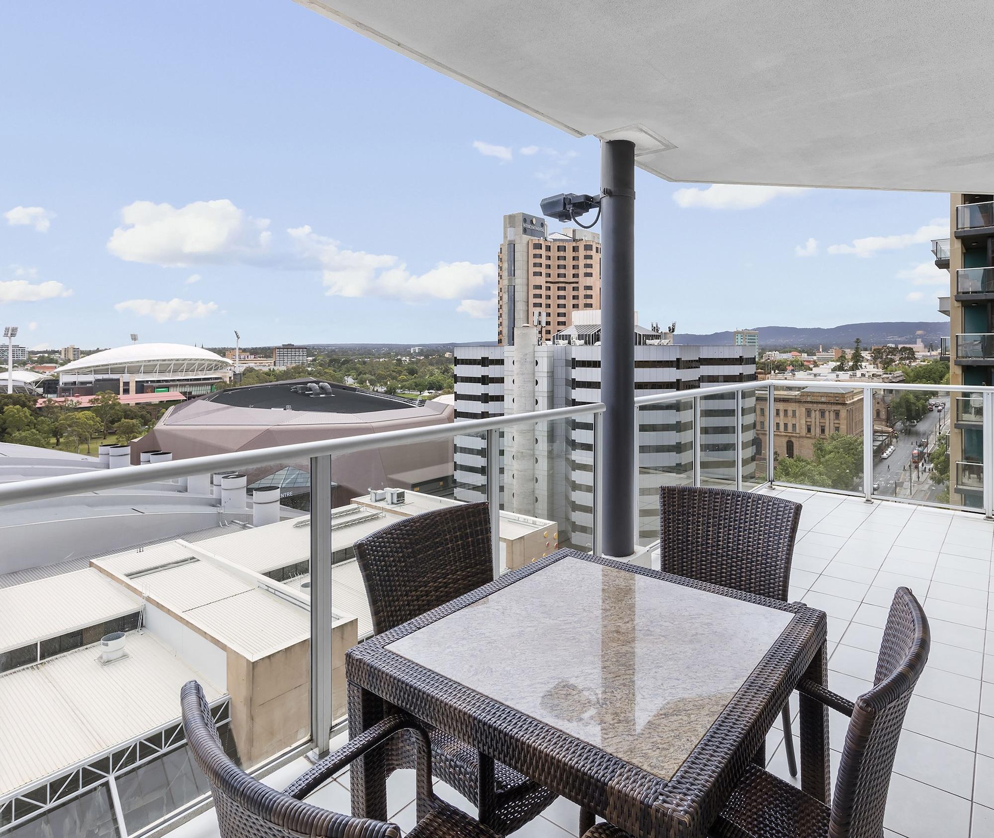 Oaks Adelaide Embassy Suites Eksteriør bilde