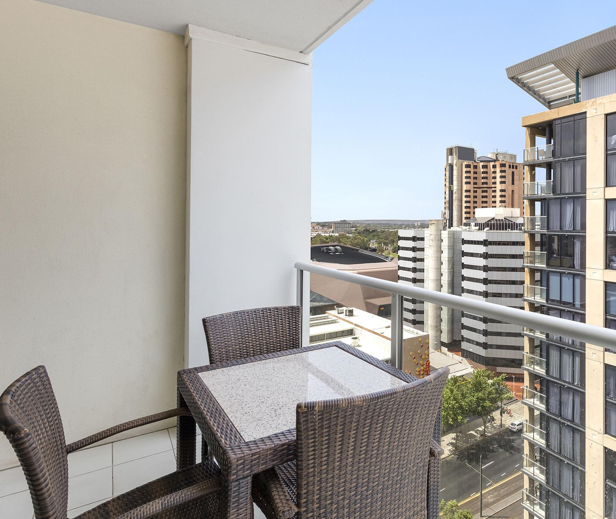 Oaks Adelaide Embassy Suites Eksteriør bilde