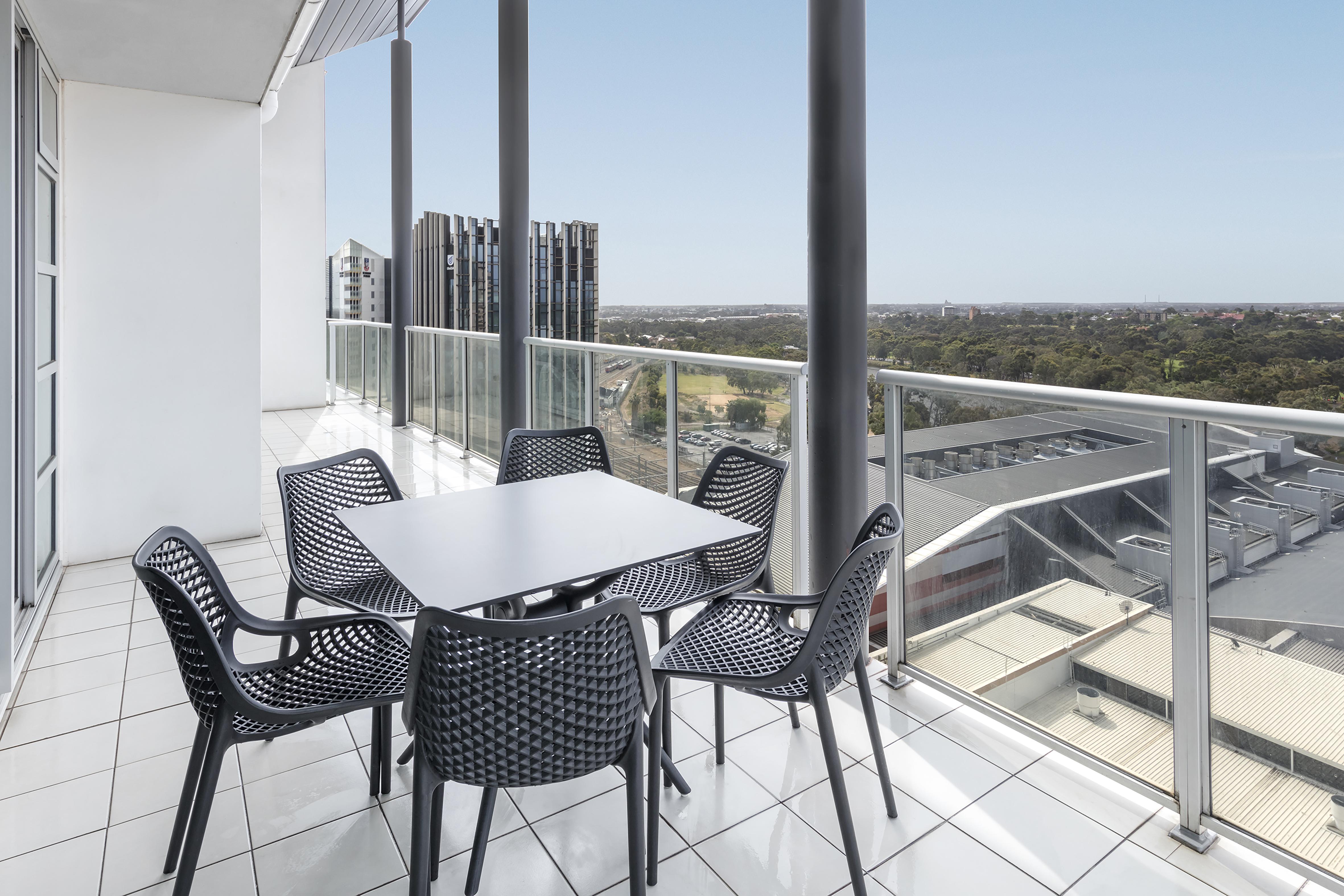 Oaks Adelaide Embassy Suites Eksteriør bilde