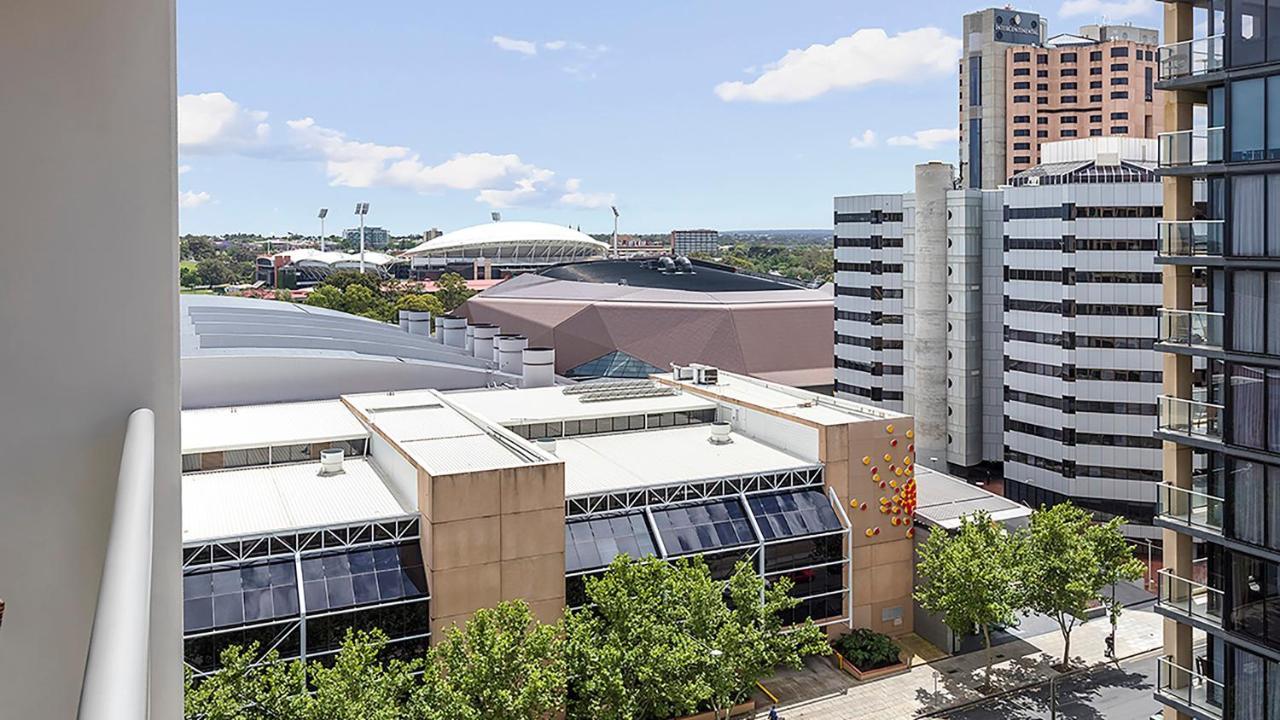 Oaks Adelaide Embassy Suites Eksteriør bilde